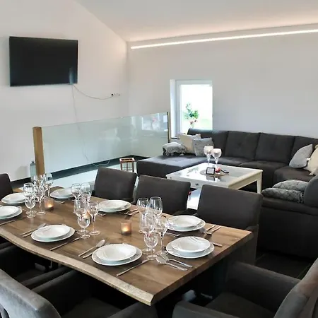 Holiday home Haus Woelmen Heppenbach